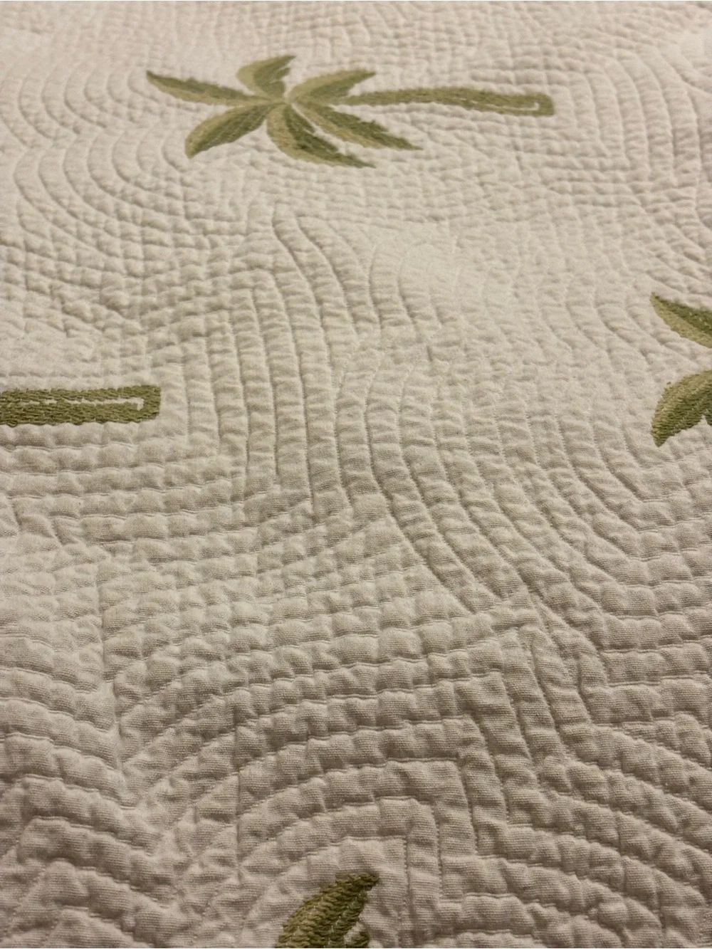 Waverly cream puckered